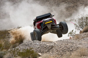 thr_12bitd_v2r_race03