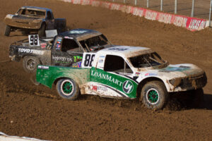 13loanmart_rnd34_02 image three