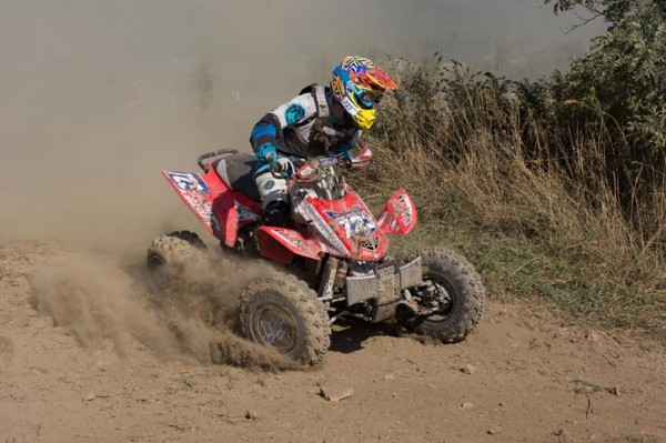 Angel Knox gained valuable points in her chase for the GNCC WXC championship with a big victory at the Car-Mate Mountain Ridge GNCC in Pennsylvania.